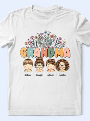 Grandma Nana Floral Title - Supsuppy T Shirt