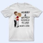 Hubby And Wifey Seasons Chibi Kissing Couple Sideview - Birthday, Anniversary Gift For Spouse, Lover, Husband, Wife, Boyfriend, Girlfriend - Supsuppy T Shirt